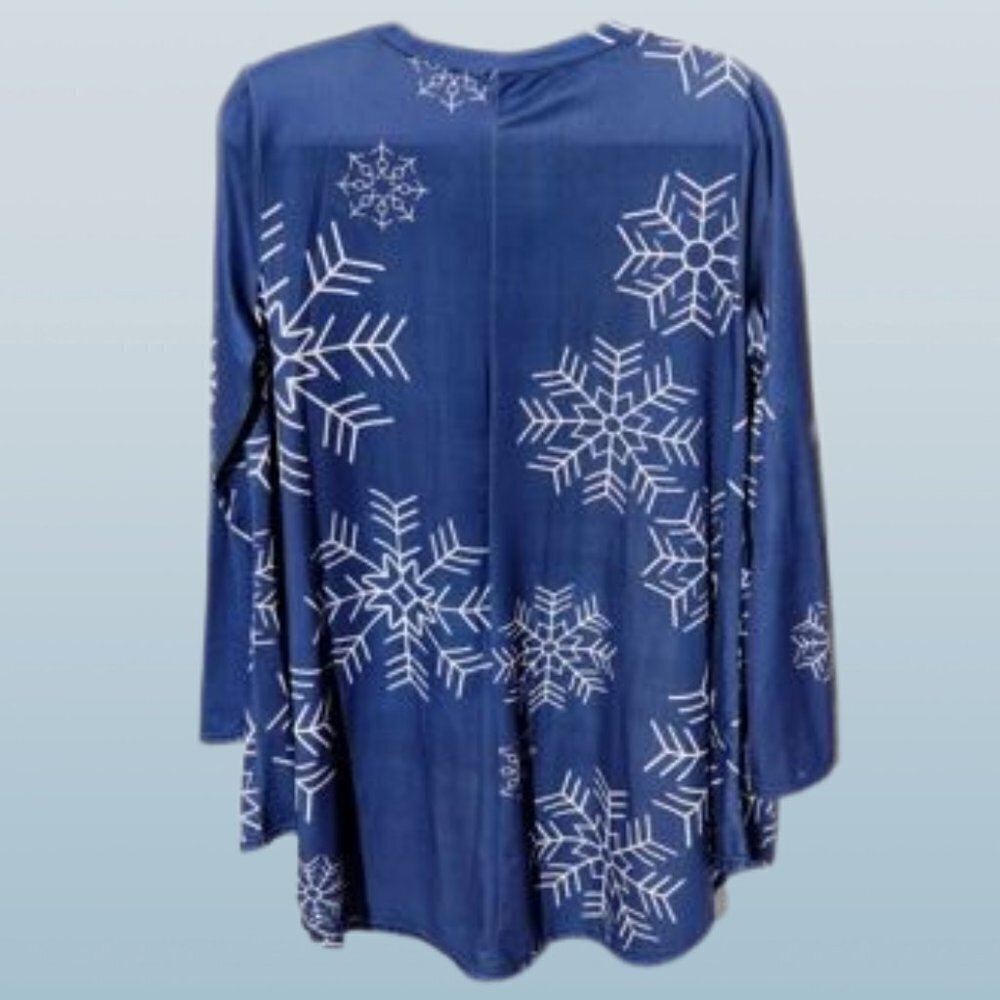 Nwt Azalea Deep Blue Snowflake Print Stretchy Tunic - 1x — image 2 of 6